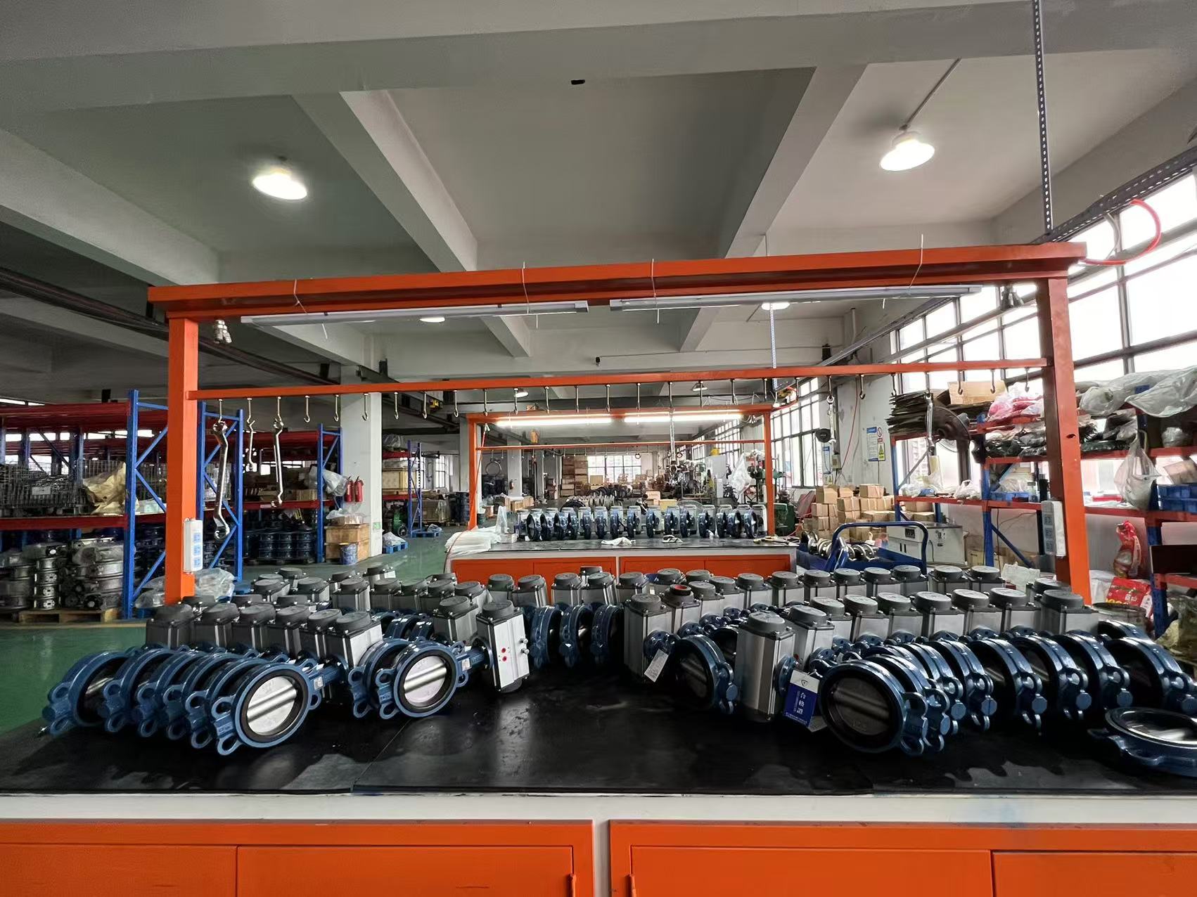 Taller de fábrica de válvulas de Zhongguan